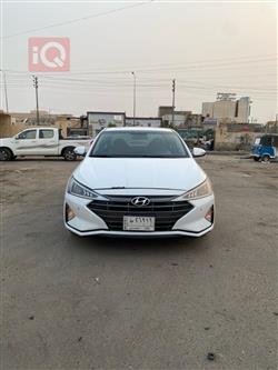 هیوندای ئەلەنترا